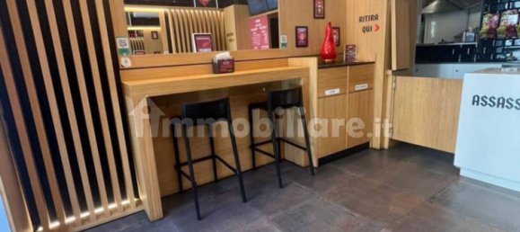 4 rooms Commercial property in Rome, Italy No. 340317 5