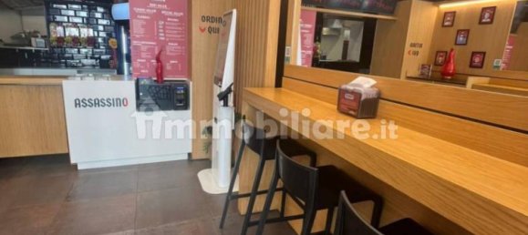 4 rooms Commercial property in Rome, Italy No. 340317 4