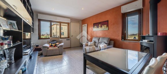 Дом с 4 комнатами в Парма, Италия № 127549 3