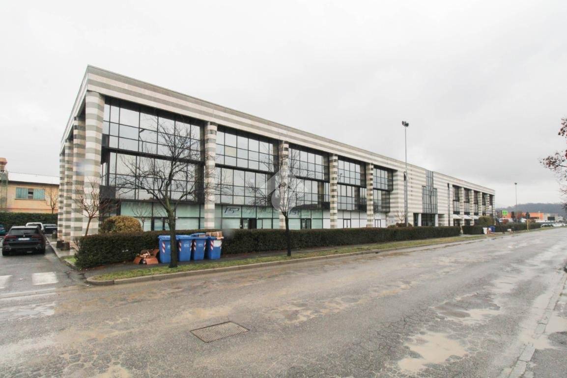 Escritório de 5 divisões em Gussago, Italy N.º 91489