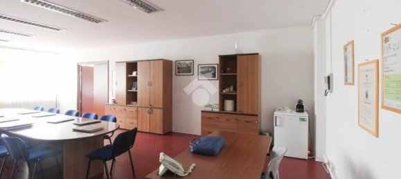 Escritório de 5 divisões em Gussago, Italy N.º 91489 19