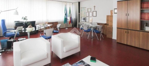 Escritório de 5 divisões em Gussago, Italy N.º 91489 2