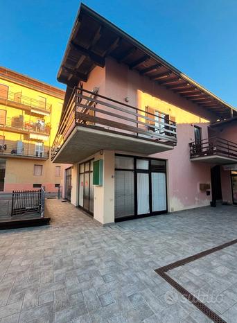 Imóvel comercial de 2 divisões em Pedrengo, Italy N.º 257341