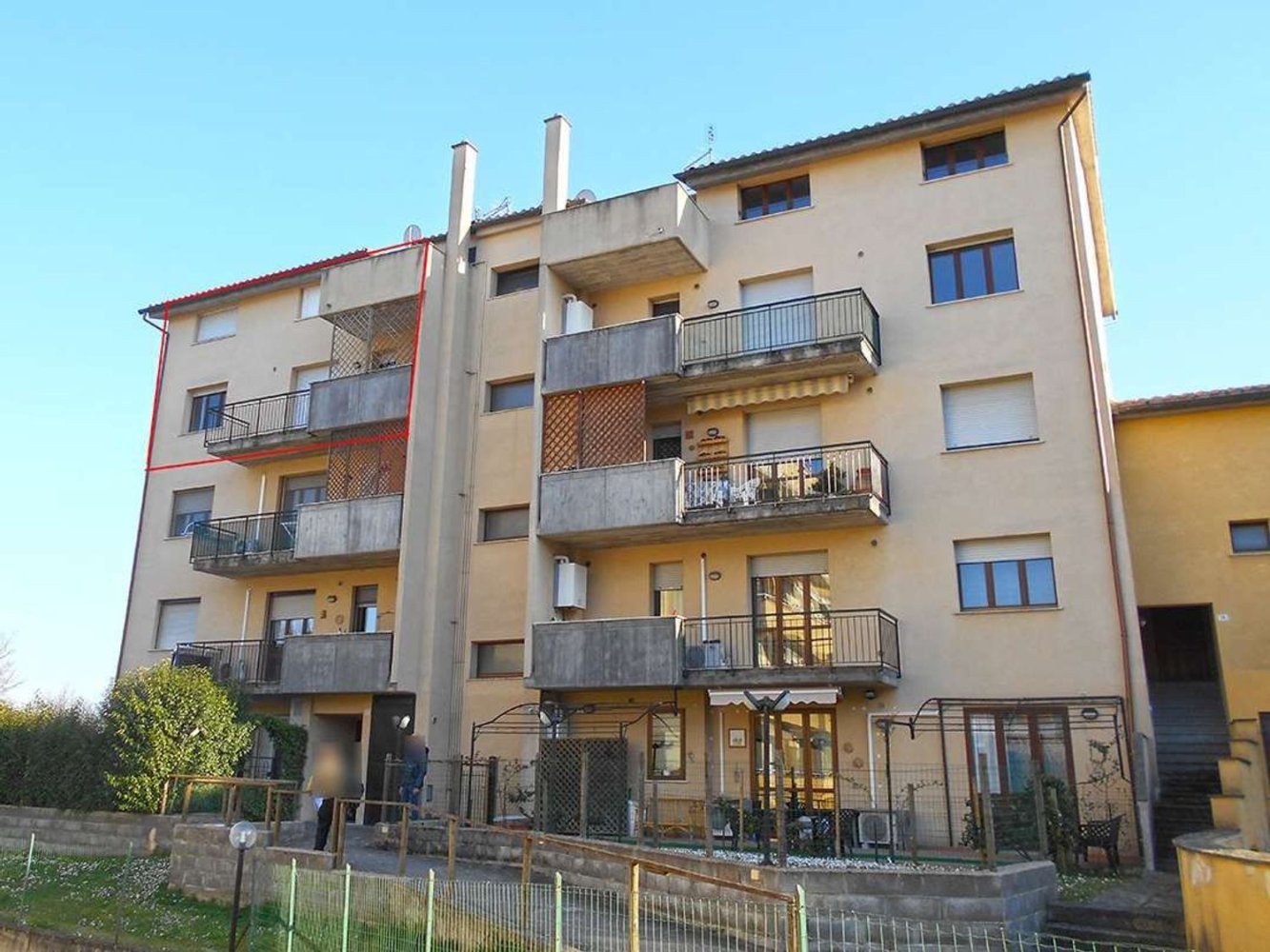 5 rooms Apartment in Sinalunga, Italy No. 201020