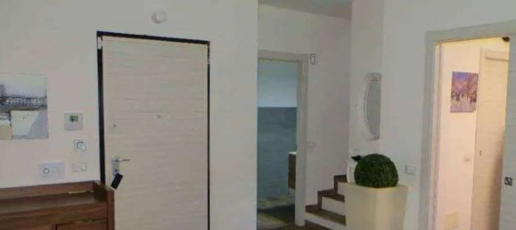 4-Zimmer Haus in Cogliate, Italy, Nr. 3687 4