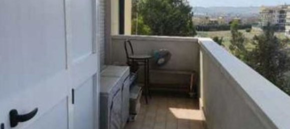 3 rooms Apartment in Crotone, Italy No. 36173 14