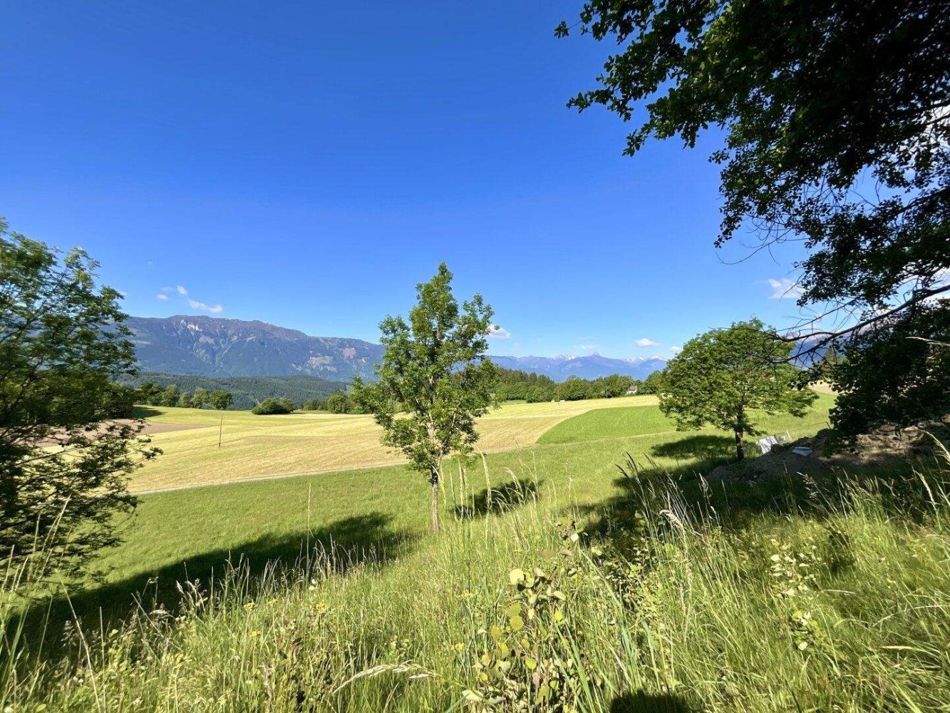  Land in Millstatt am See, Austria No. 155677