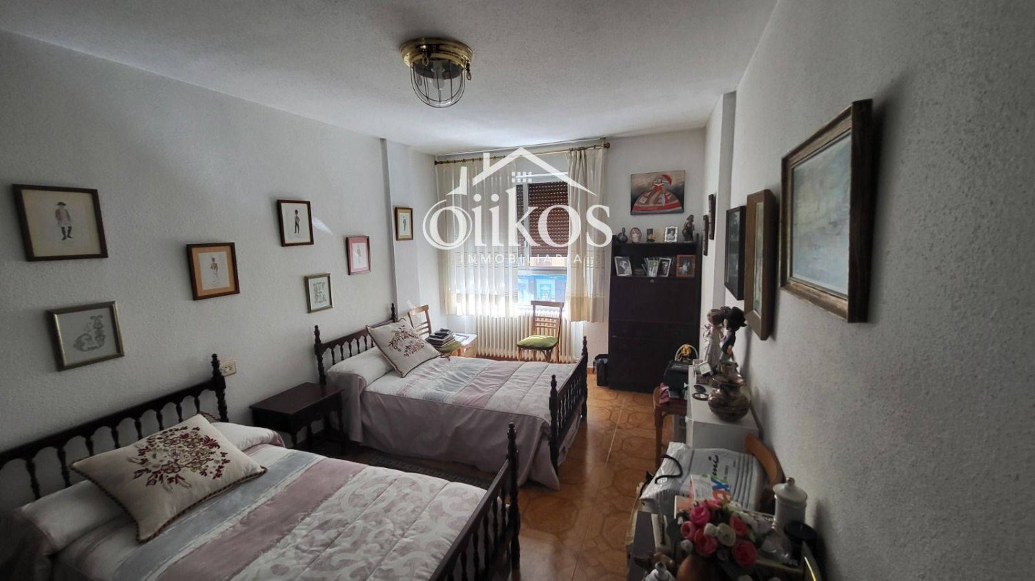 4 غرف نوم شقة في Salamanca, Spain رقم 71211