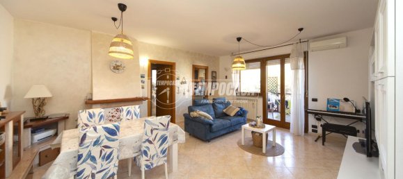 Apartamento de 3 divisões em Corciano, Italy N.º 14582 5