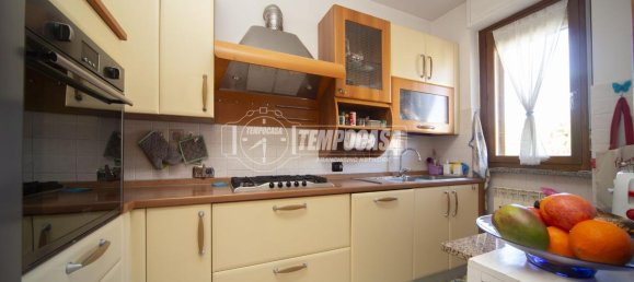 Apartamento de 3 divisões em Corciano, Italy N.º 14582 8