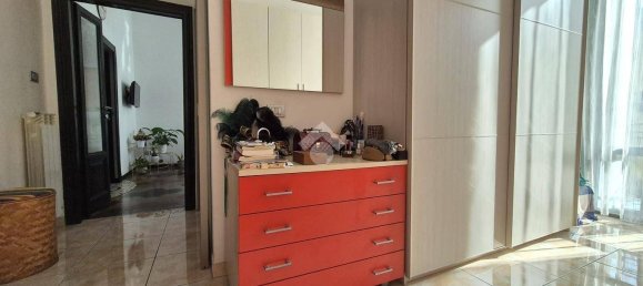 3 bedrooms Apartment in Milan, Italy No. 374042 11