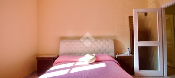 Apartamento de 3 habitaciónes en Reggio Emilia, Italy No. 2282 21