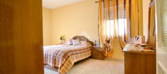 Apartamento de 3 habitaciónes en Reggio Emilia, Italy No. 2282 25