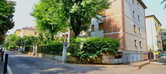 Apartamento de 3 habitaciónes en Reggio Emilia, Italy No. 2282 47