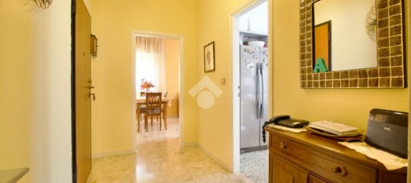 Apartamento de 3 habitaciónes en Reggio Emilia, Italy No. 2282 35