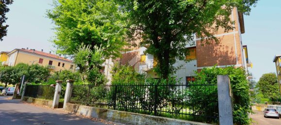 Apartamento de 3 habitaciónes en Reggio Emilia, Italy No. 2282 45