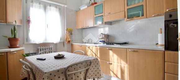 Apartamento de 3 habitaciónes en Reggio Emilia, Italy No. 2282 10