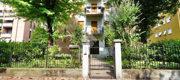 Apartamento de 3 habitaciónes en Reggio Emilia, Italy No. 2282 42