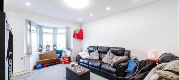 3 bedrooms House in Birmingham, United Kingdom No. 2234 4