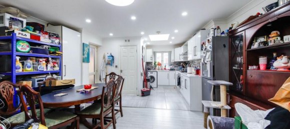 3 bedrooms House in Birmingham, United Kingdom No. 2234 11