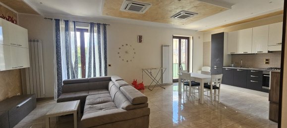 4 bedrooms Apartment in Mercato San Severino, Italy No. 323309 6