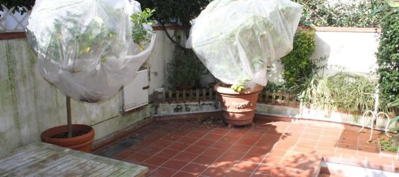 6 rooms Apartment in Carrara, Italy No. 51209 8