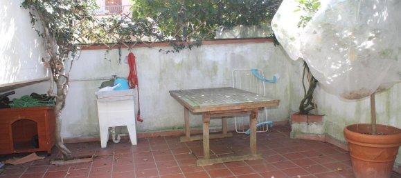 6 rooms Apartment in Carrara, Italy No. 51209 9