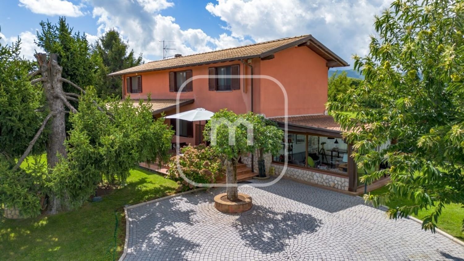 5 Schlafzimmer Villa in San Cesareo, Italy, Nr. 402375