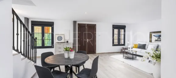 3 bedrooms Townhouse in Estepona, Spain No. 183164 3