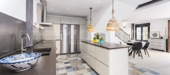 3 bedrooms Townhouse in Estepona, Spain No. 183164 8