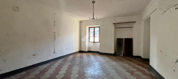 4 rooms House in Castellamonte, Italy No. 68844 10