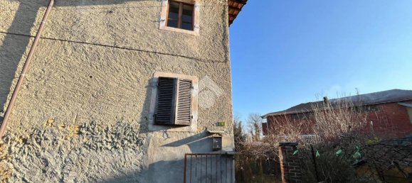 4 rooms House in Castellamonte, Italy No. 68844 2