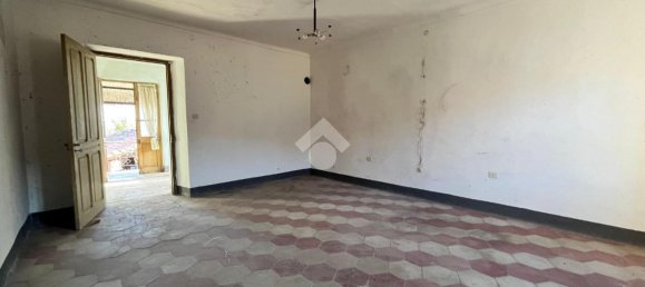 4 rooms House in Castellamonte, Italy No. 68844 14