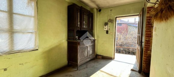 4 rooms House in Castellamonte, Italy No. 68844 6