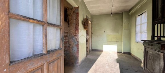 4 rooms House in Castellamonte, Italy No. 68844 4