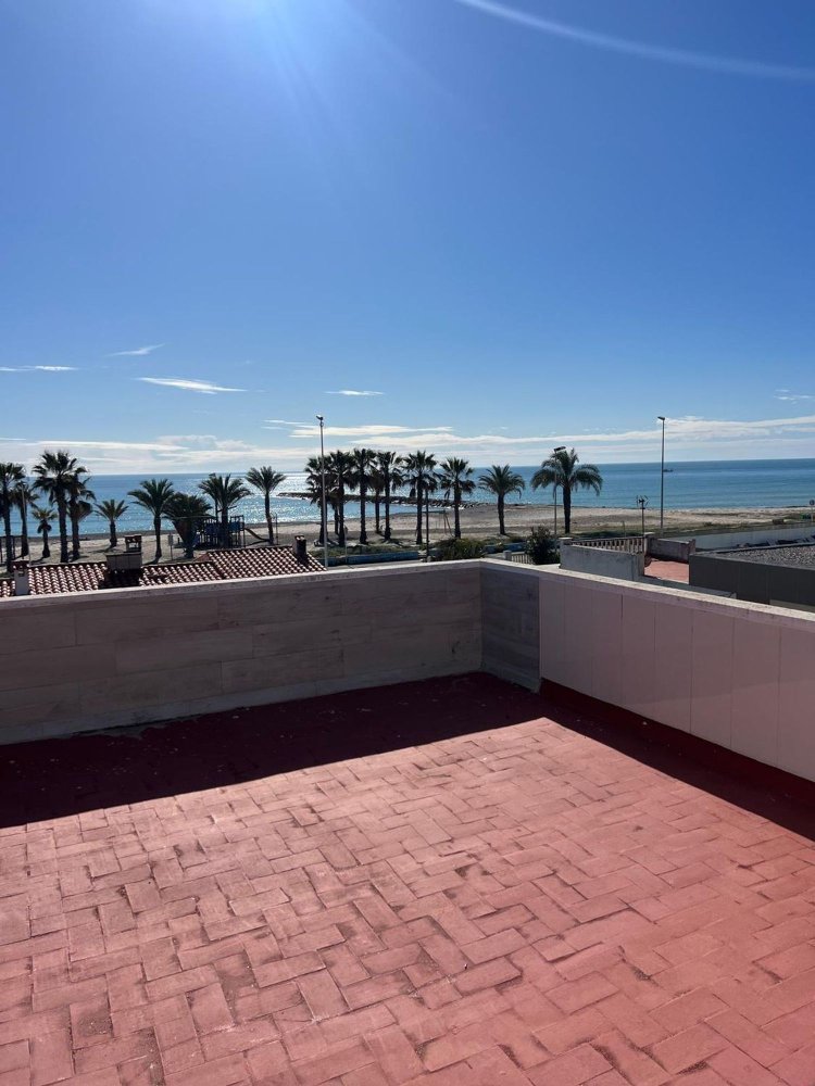 Casa de 3 dormitorios en Almassora, Spain No. 166248