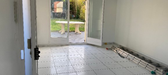 5 rooms House in Savigny-le-Temple, France No. 326050 3