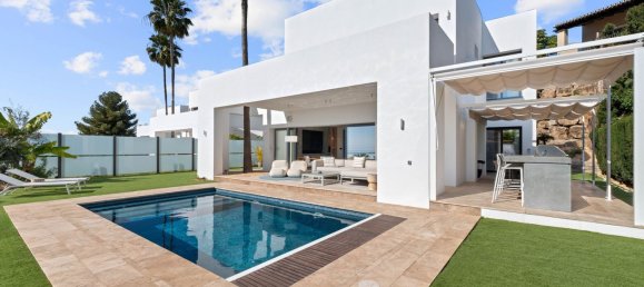 5 غرف نوم فيلا في Estepona, Spain رقم 115832 11