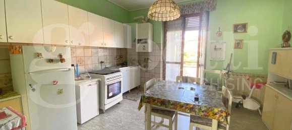 2 bedrooms Apartment in Bra, Italy No. 266406 9