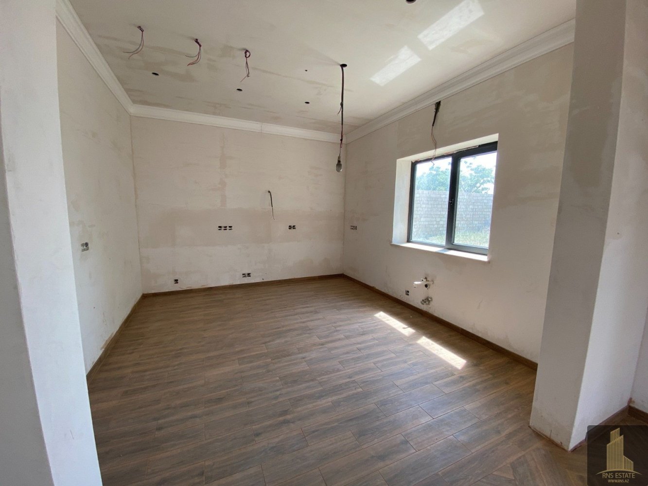 6 bedrooms House in Sabunchu, Azerbaijan No. 1142