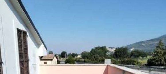 2 bedrooms Apartment in Spello, Italy No. 204505 4