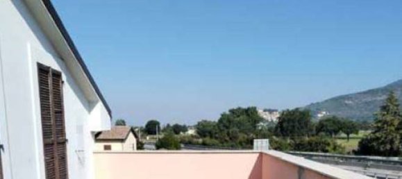 2 bedrooms Apartment in Spello, Italy No. 204505 2