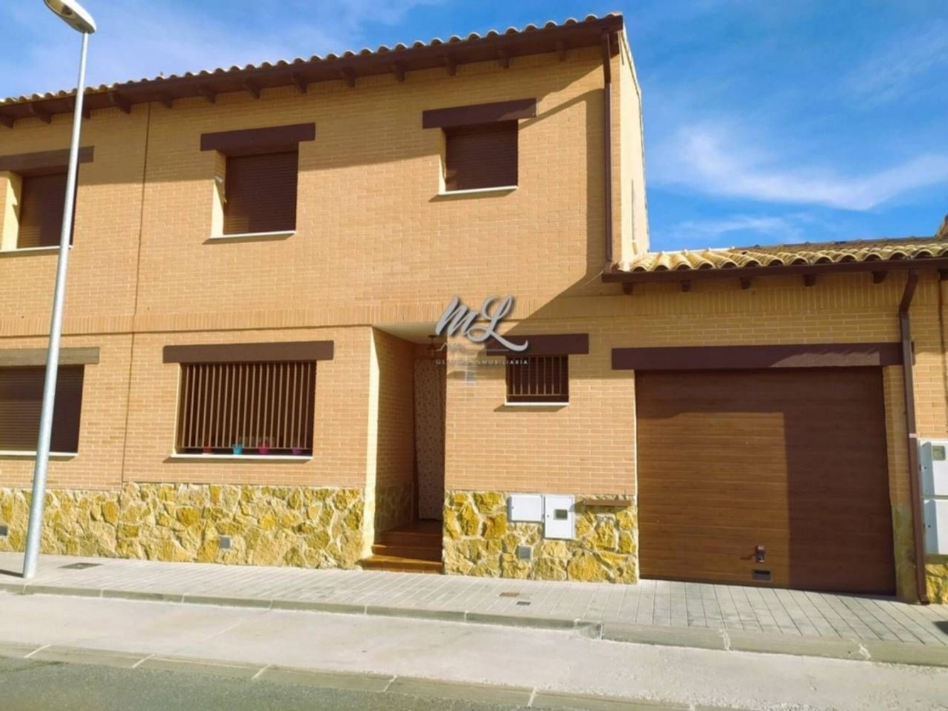 Дом с 3 спальнями в Толедо, Испания № 212969