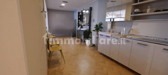 4 rooms Commercial property in Ragusa, Italy No. 299444 2