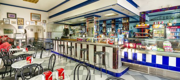 Propriété commerciale à Benalmadena, Spain 154m² No. 81472 2