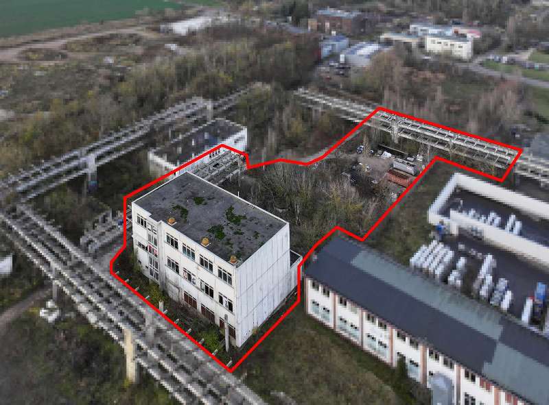  Commercial property in Salzlandkreis, Germany No. 285908