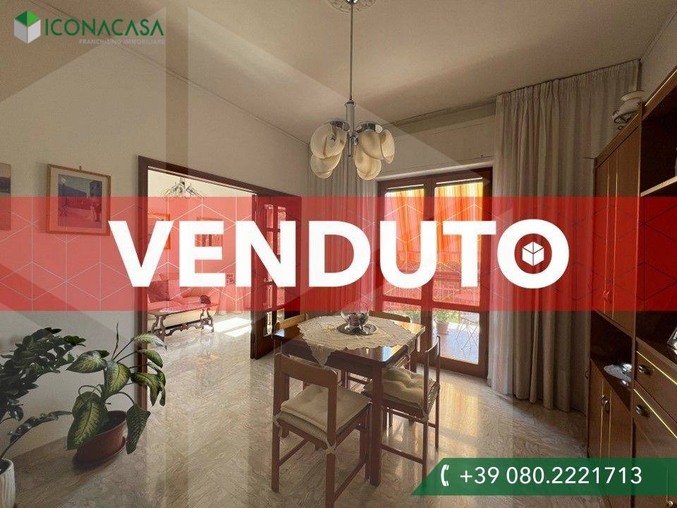 Apartamento de 4 divisões em Bari, Italy N.º 34577