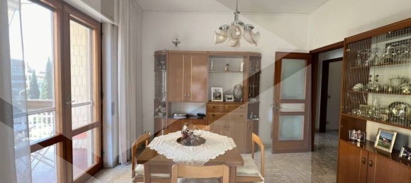 4-Zimmer Wohnung in Bari, Italy, Nr. 34577 9