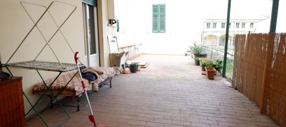 Apartamento de 4 habitaciónes en Montevarchi, Italy No. 151914 11