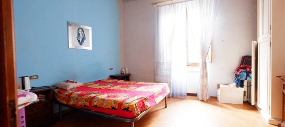 Apartamento de 4 habitaciónes en Montevarchi, Italy No. 151914 8